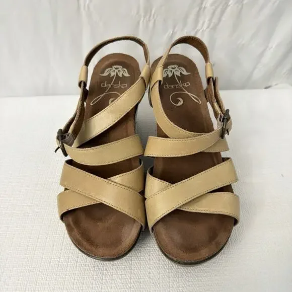Dansko Sandals Womens Size 8 Frida Wedge Studded Beige Sand Leather Cork Heel 38 - Picture 3 of 9